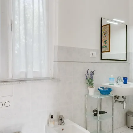 Apartment Migliarina Con Terrazzo La Spezia