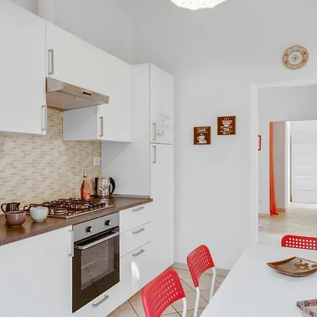 Apartment Migliarina Con Terrazzo